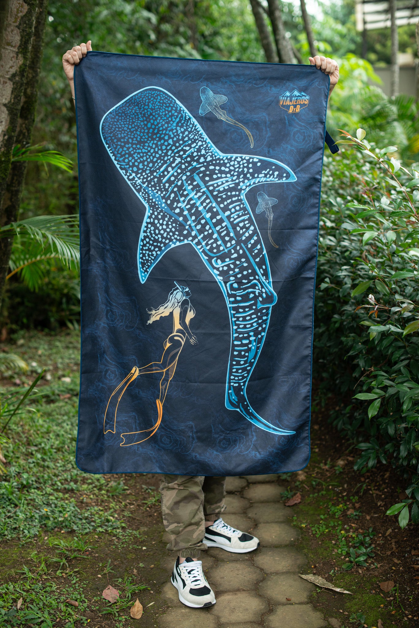 Toalla Microfibra tiburón Ballena 130 cm x 80 cm